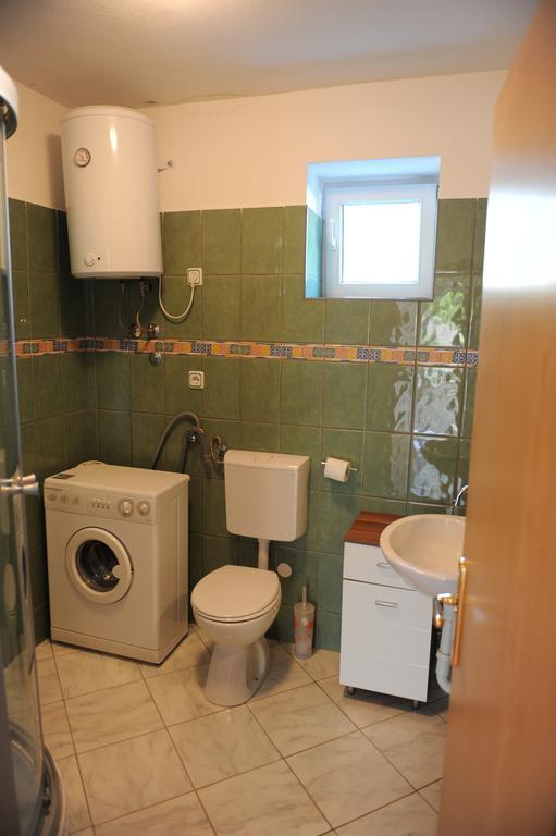 Apartment Matini Dvori Dubrava (Sibenik-Knin)