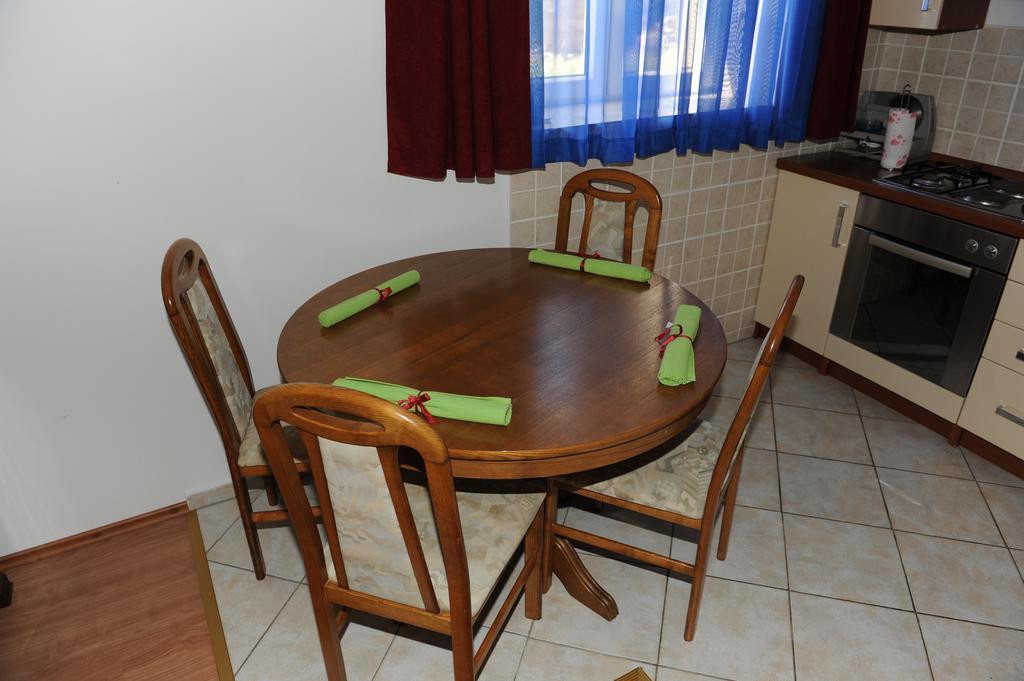 Matini Dvori Dubrava (Sibenik-Knin)